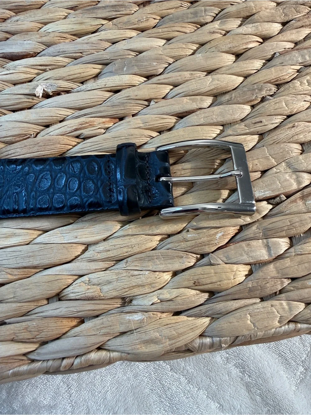 Trafalgar Italian Embossed Calfskin Leather Belt Black Croc Size 38 USA